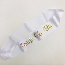 סרט מלכת יופי BRIDE TO BE-לבן כיתוב זהב מנצנץ